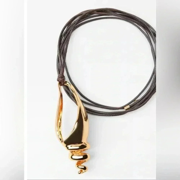 🔥🔥Zara shell rope necklace - Picture 2 of 3